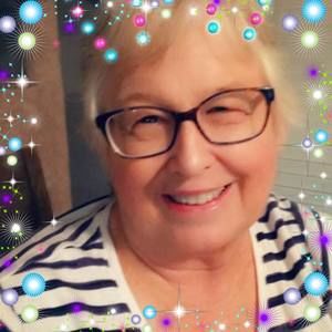 Meet your Posher, Debbie